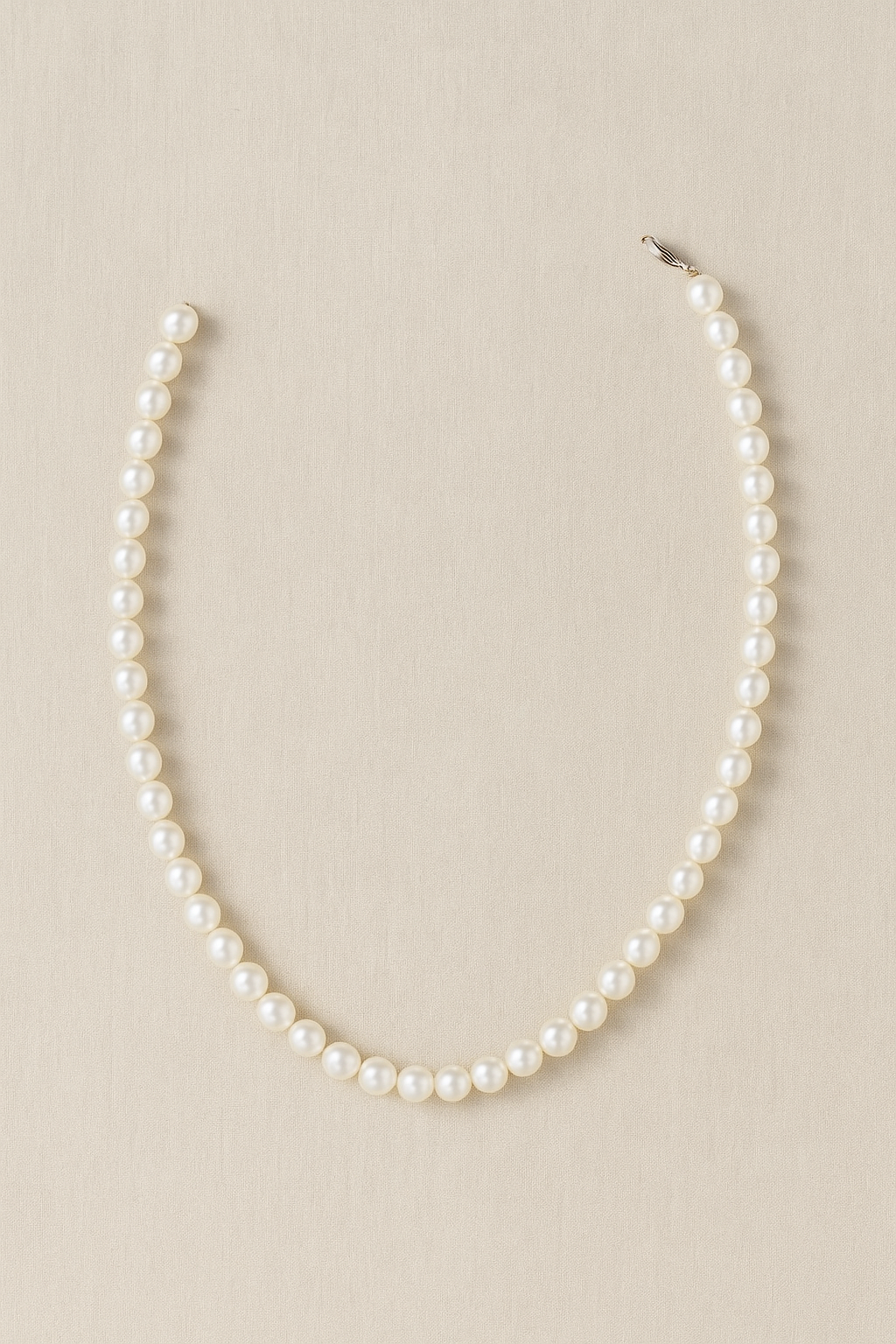 Briella | Klassisk rundperlekæde - - Briella | Klassisk rundperlekæde- €25 - {{ product_tags }