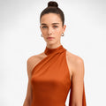 Lia - Rochie elegantă de seară cu spate decupat și trenă fluidă