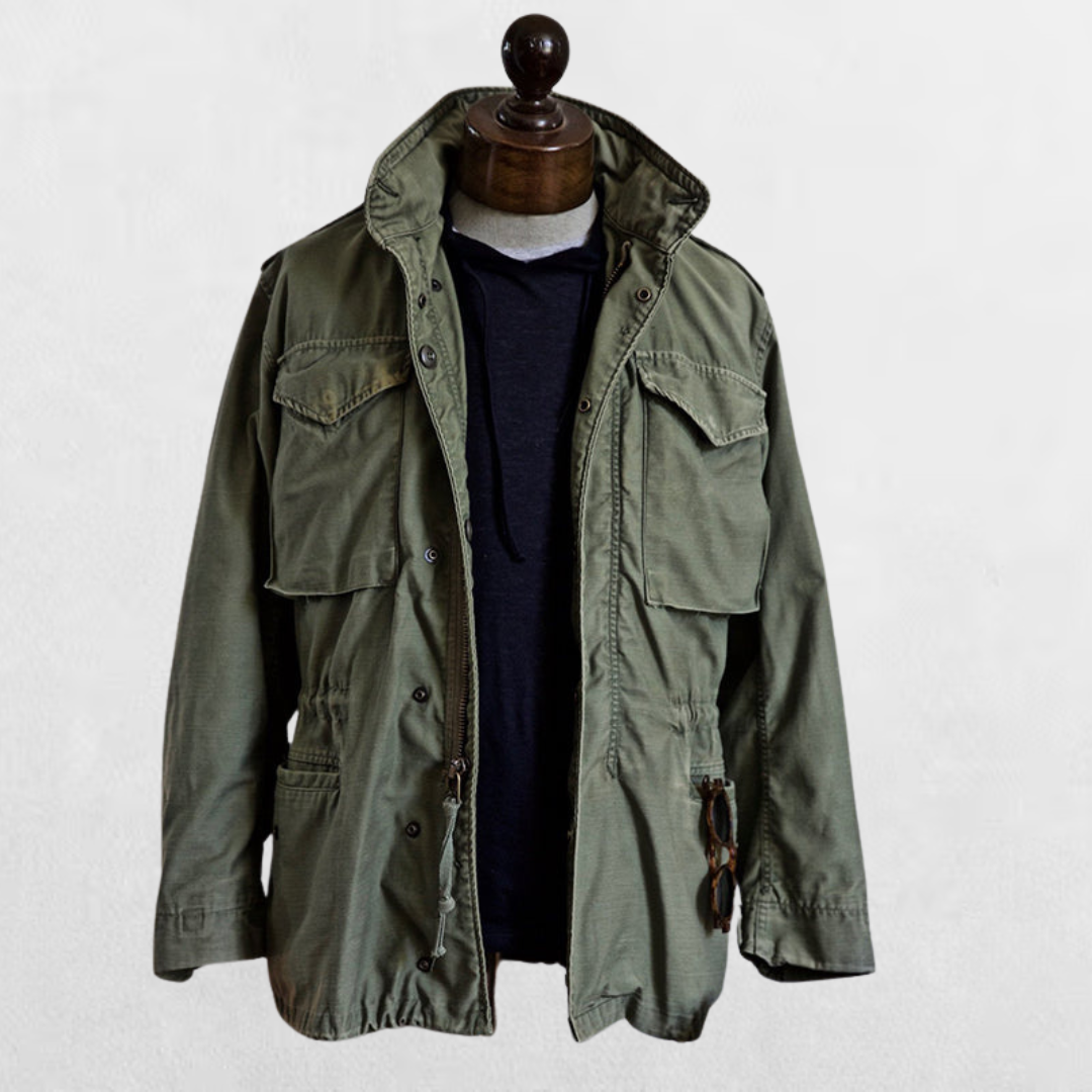 Beate | Robuste Militærstil Jakke til einen beeindruckenden Look