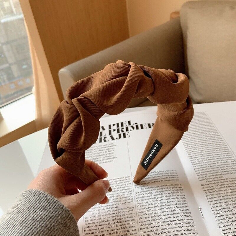 Freya-pandebånd | Løft din frisure med dette stilfulde brede pandebånd - Kaffe - women's fashion - {{ product_tags }