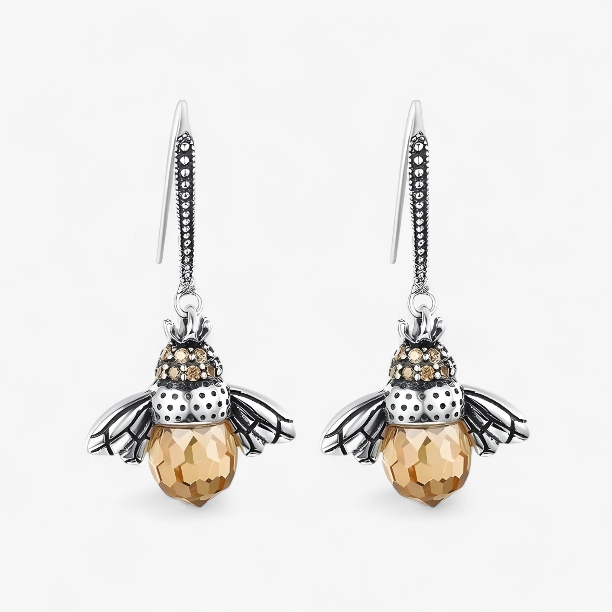 Kristallen Druppel Bee Øreringe - Sølv - Kristallen Druppel Bee Øreringe- €25 - {{ product_tags }