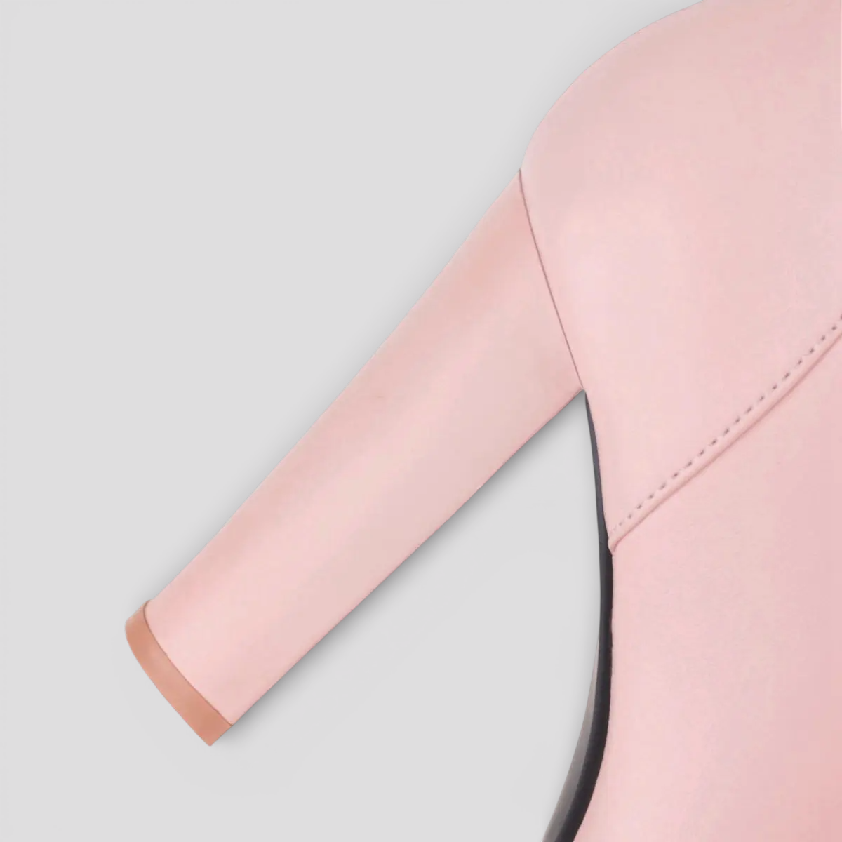 Grazia | Ankelstövlar med hög klack och metalldetaljer