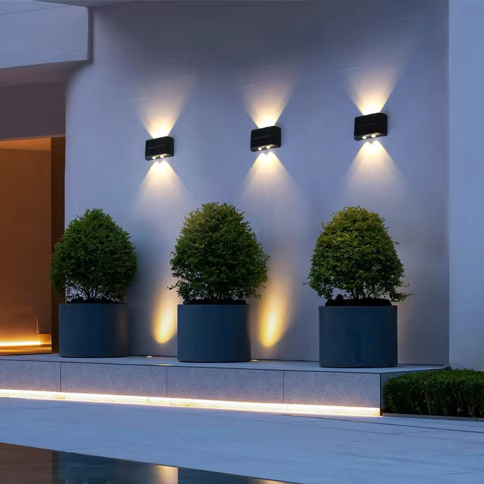 Udendørs Solar LED Facadelys - Vejrbestandig Op/Ned