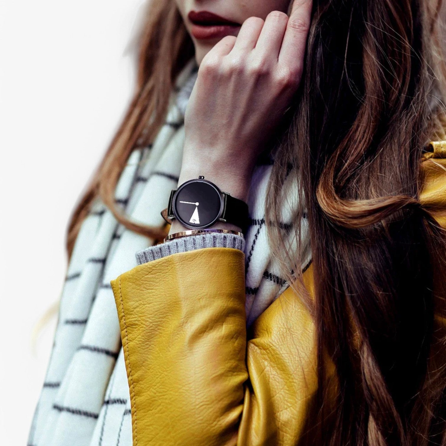 Alana | Dameur med rotation – dristigt design, tidløs elegance - - watches - {{ product_tags }