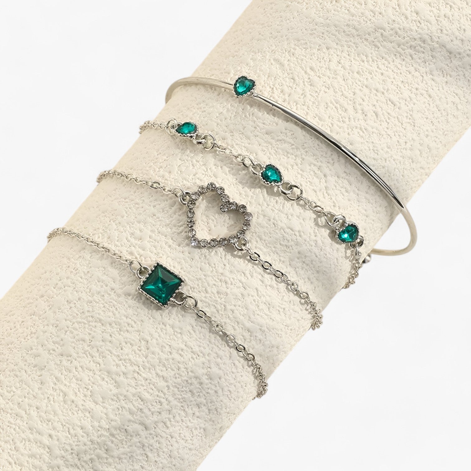 Celeste | Elegante smykker i smaragd med raffinerede charms - - women's fashion - {{ product_tags }
