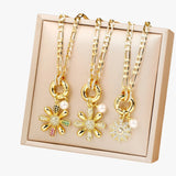 Sunny | Necklace with sapphire flower and sparkling zircons