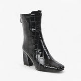 Charlotte | Lacquered stilettos in crocodile embossed look