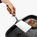 Rowyn | Robuster Grillwender mit Holzgriff