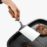 Rowyn | Durable grill spatula with wooden handle