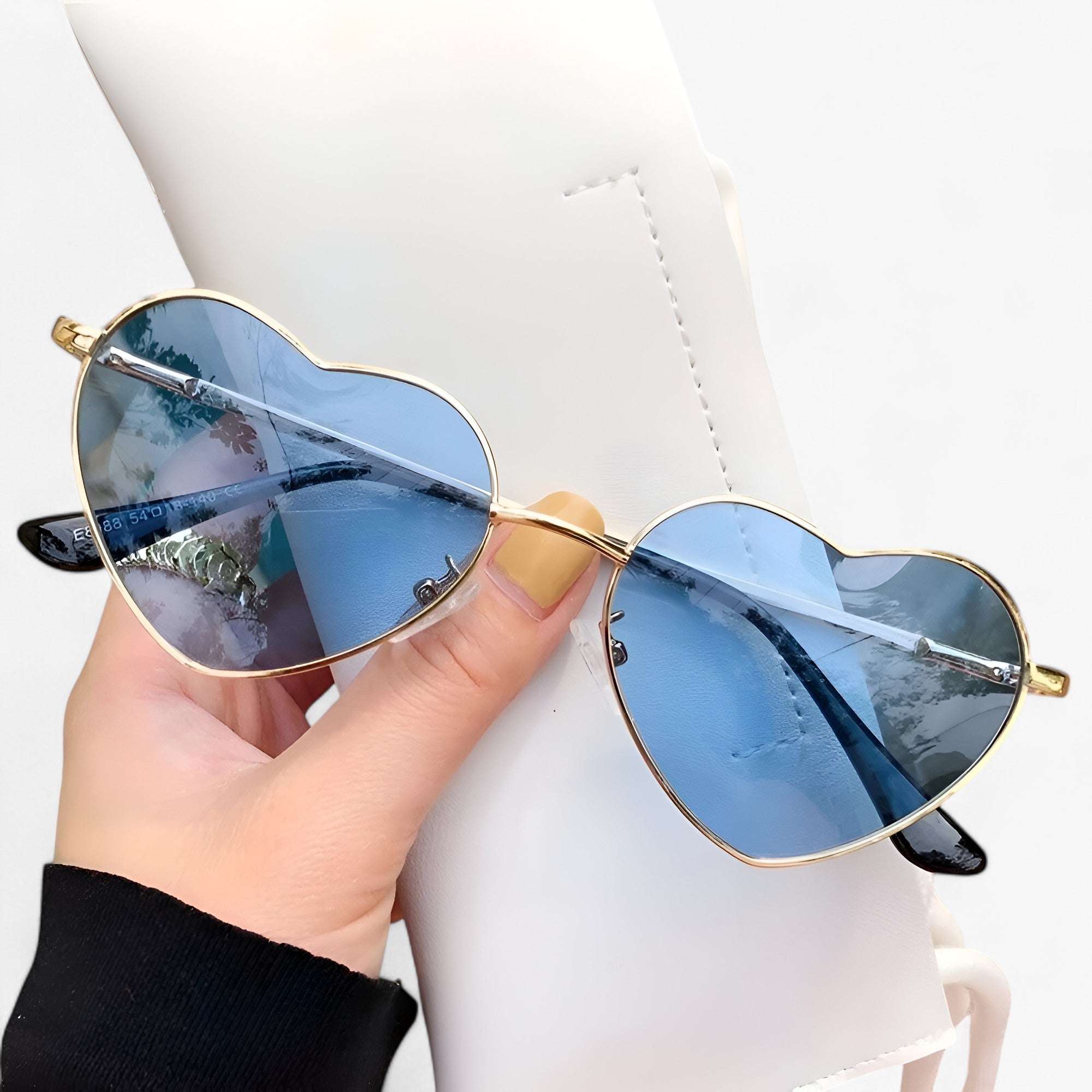 Gillian | Gradient solbriller i hjerteform - Klare og syrlige farver - - women's fashion - {{ product_tags }