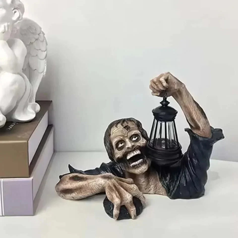 Zombie-havefigur med Lanterne - Harpiks Halloween-dekoration