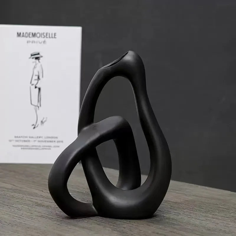 Tidløs Keramikvase - Minimalistisk Boligindretning - Sort - Home Decor - {{ product_tags }