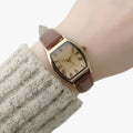 Aurora | Elegante Damenuhr mit Vintage Lederarmband