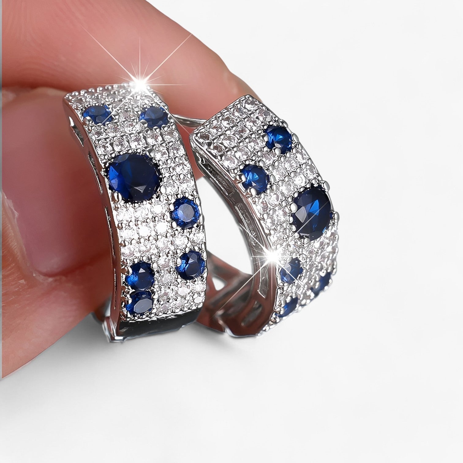 Rosalie | Elegante gyldne zirkon øreringe – Stilfuld glans til kvinder - - women's fashion - {{ product_tags }