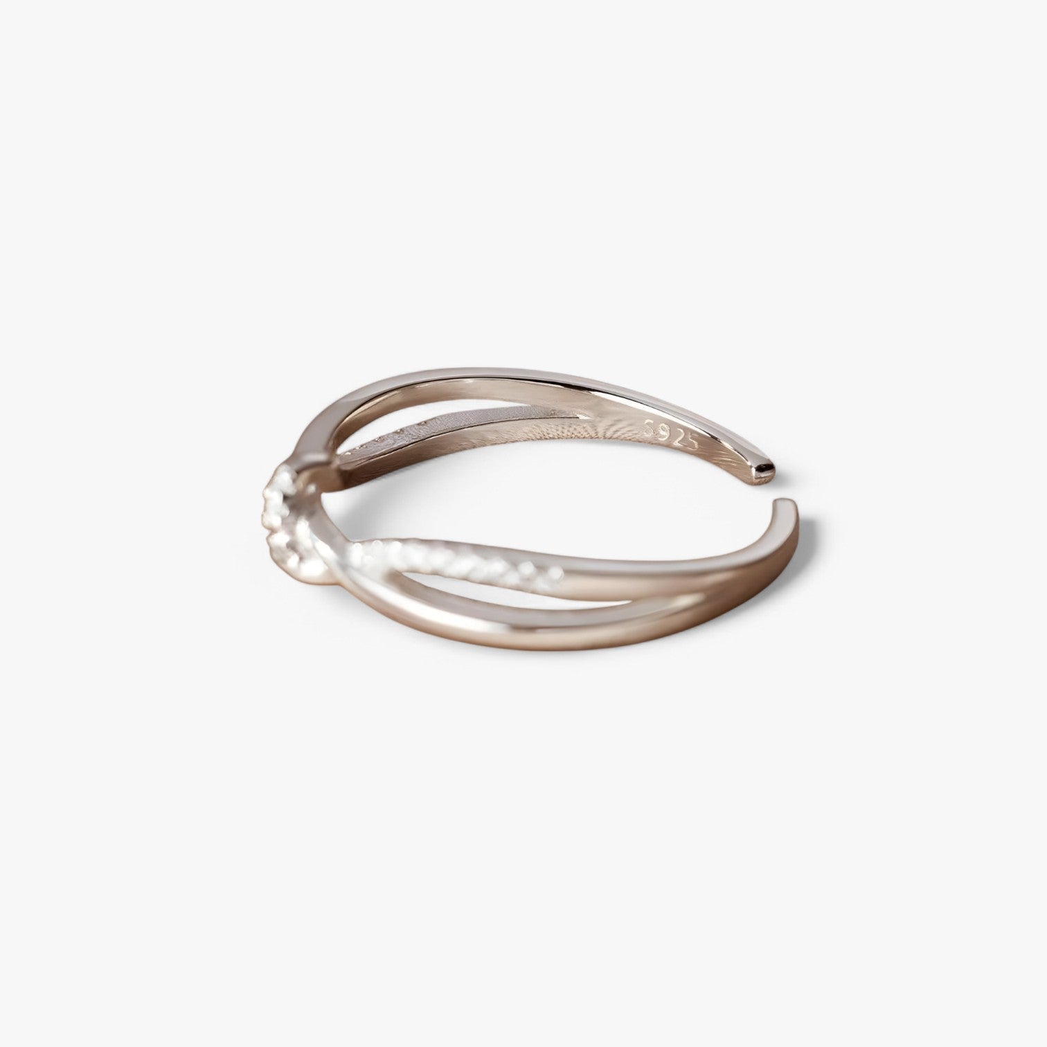 Mileva | Sterlingsølv Knoop Kors Ring – Elegant, Stapelbar & Tidsløs - Sølv - watches - {{ product_tags }