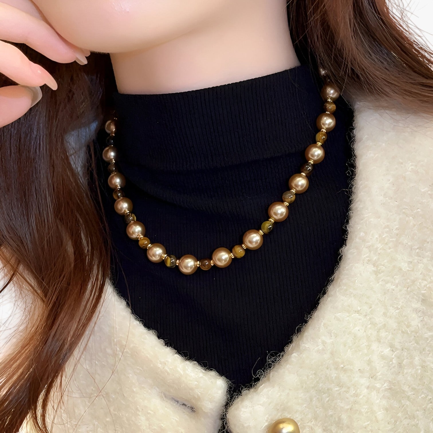 Malia | Elegant tigerøje halskæde til et raffineret udseende - - women's fashion - {{ product_tags }