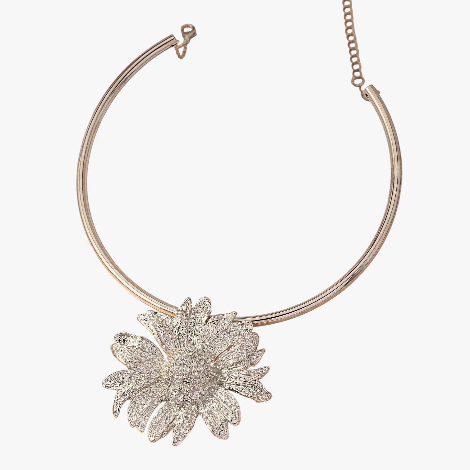 Valeria | Halskæde med solsikkelvedhæng - - women's fashion - {{ product_tags }