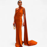Lia - Sophisticated Evening Dress with Open Back and Flowing Train