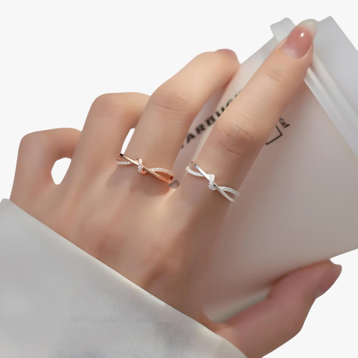 Mileva | Sterlingsølv Knoop Kors Ring – Elegant, Stapelbar & Tidsløs - - watches - {{ product_tags }
