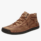 Tanner | Leather slippers for men with hand-stitched details: comfort with every step