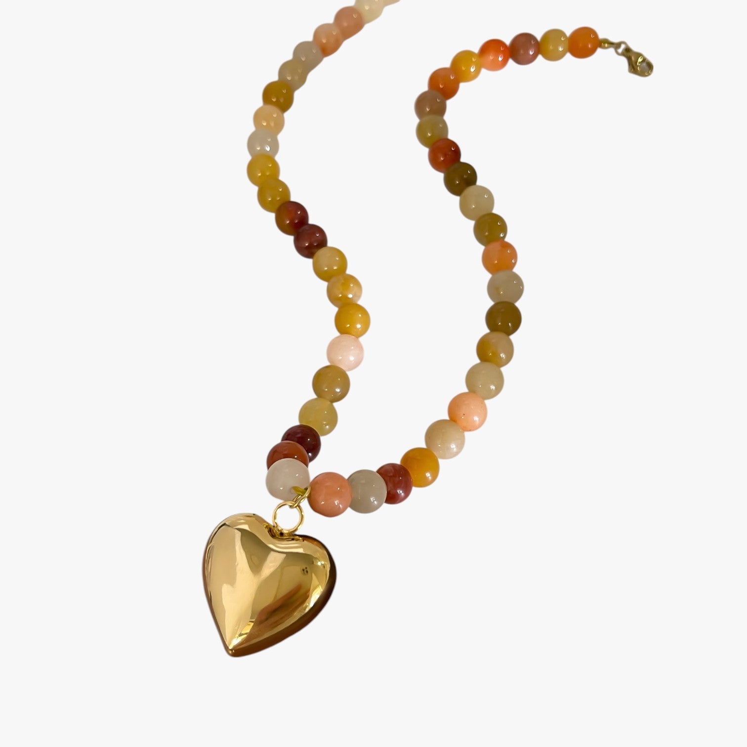 Peri | Farverig vandtæt perlekæde med gyldent hjerte - - women's fashion - {{ product_tags }