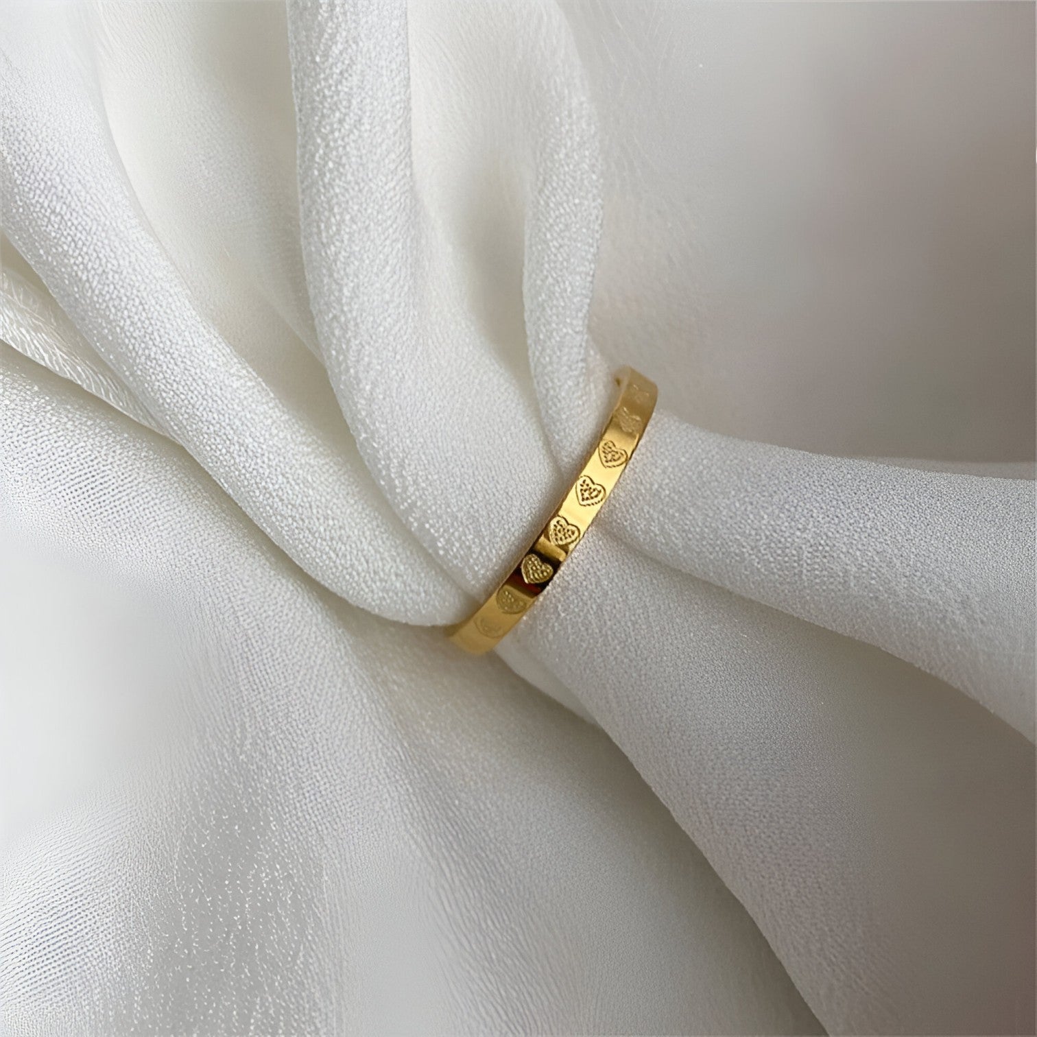 Danilyn | Blank og tidløs – Elegant guld ring til enhver lejlighed - - other - {{ product_tags }