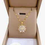 Isabelle | Luxe Flower Pendant Necklace - Trendy and Timeless