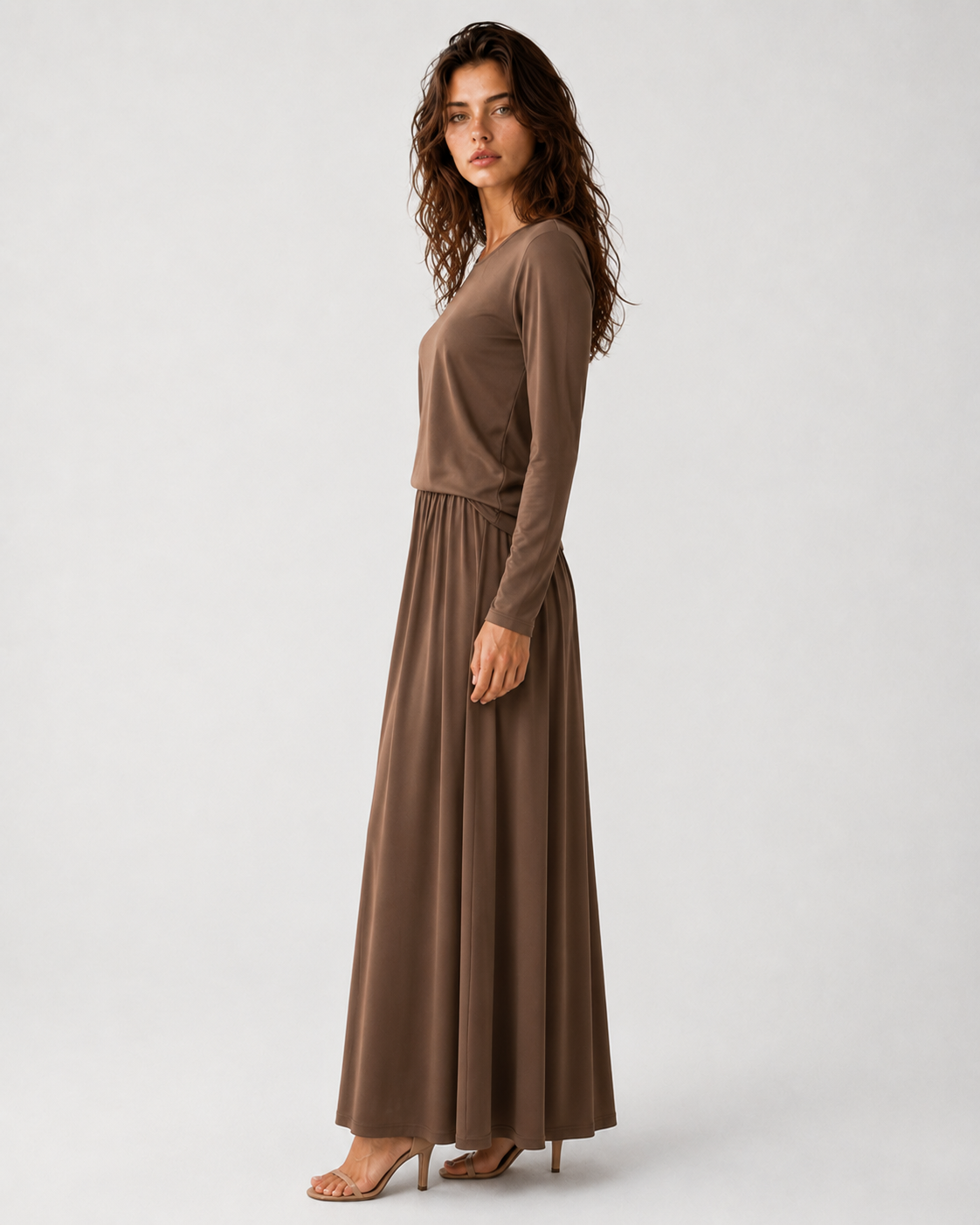 Bodil | Kvinder's Two-Piece Long Sleeve Top og Maxi Nederdel Sæt