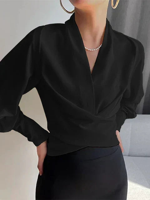 Bluse med draperet V-hals - Elegant og moderne stil