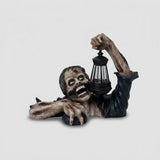 Zombie-havefigur med Lanterne - Harpiks Halloween-dekoration