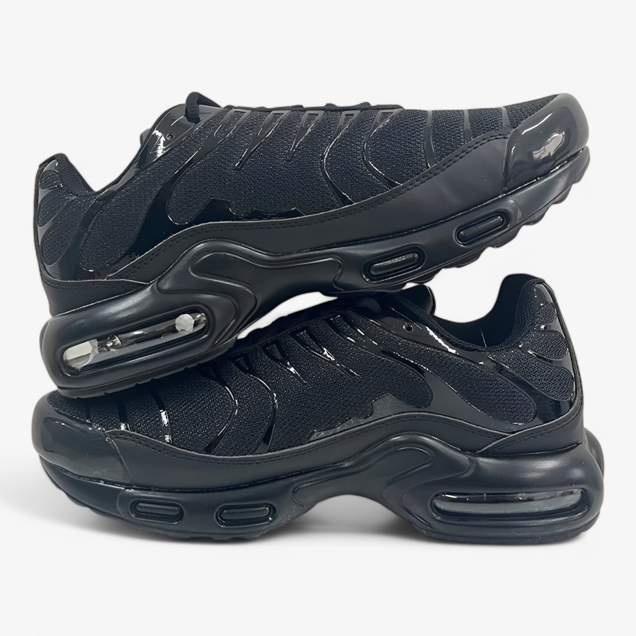 Behagelige herre sneakers med åndbart netmateriale - Sort - Behagelige herre sneakers med åndbart netmateriale - €25 - {{ product_tags }