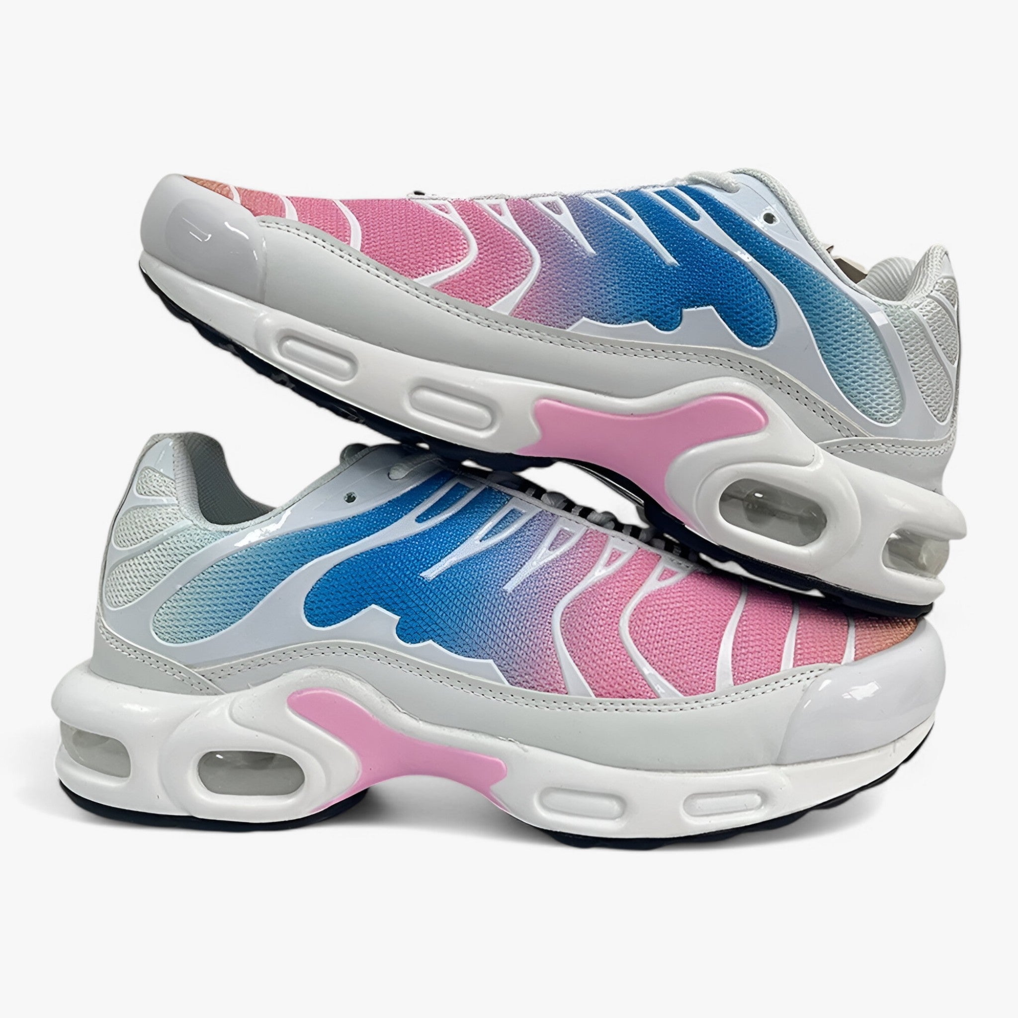 Behagelige herre sneakers med åndbart netmateriale - Rød blå - Behagelige herre sneakers med åndbart netmateriale - €25 - {{ product_tags }