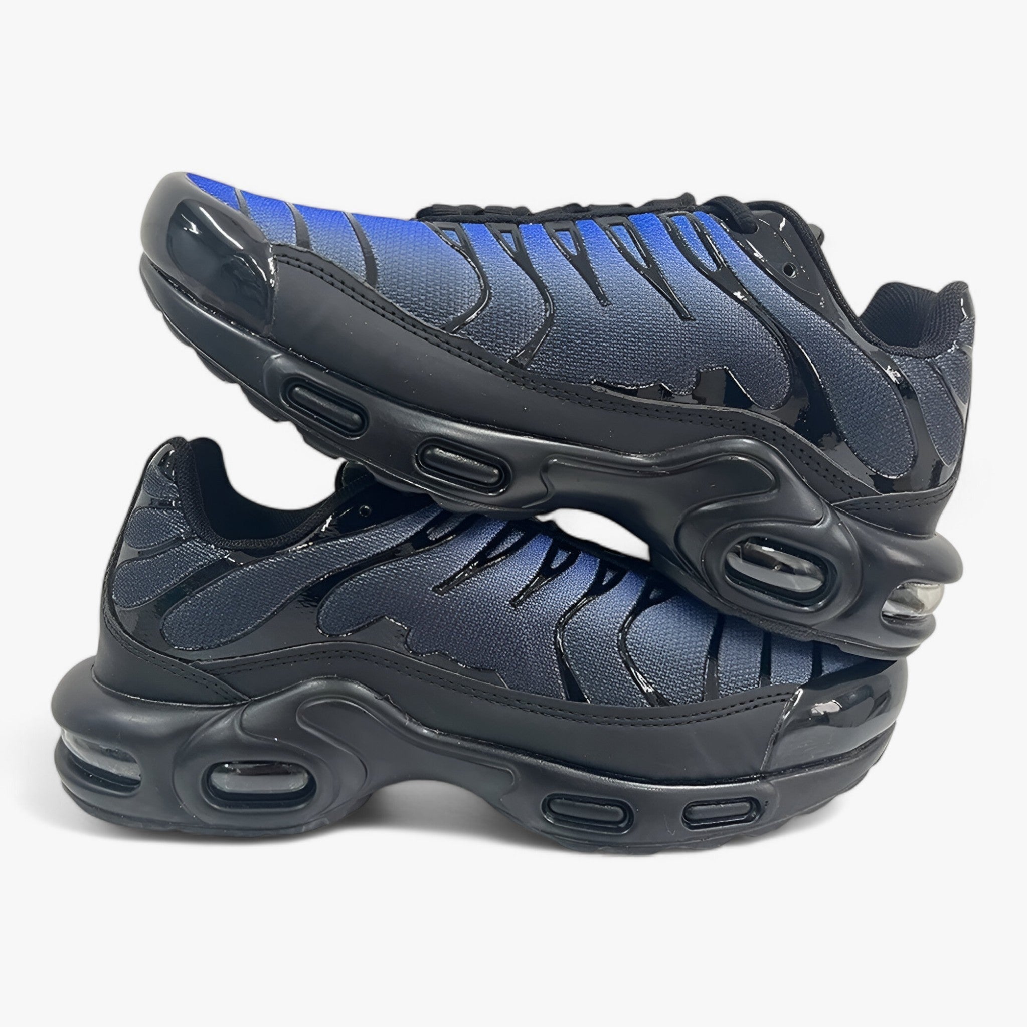 Behagelige herre sneakers med åndbart netmateriale - Sort blå - Behagelige herre sneakers med åndbart netmateriale - €25 - {{ product_tags }