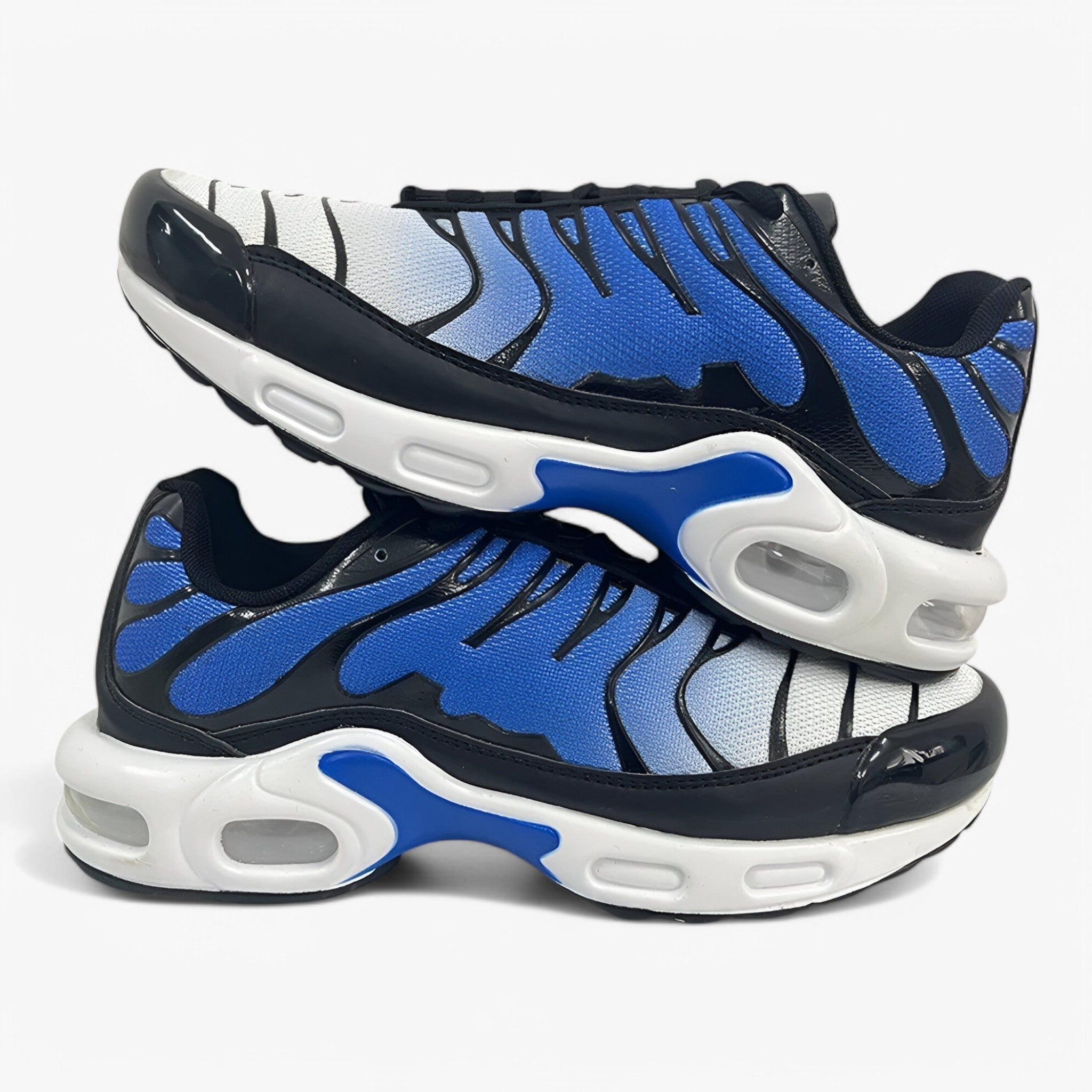 Behagelige herre sneakers med åndbart netmateriale - Blå - Behagelige herre sneakers med åndbart netmateriale - €25 - {{ product_tags }