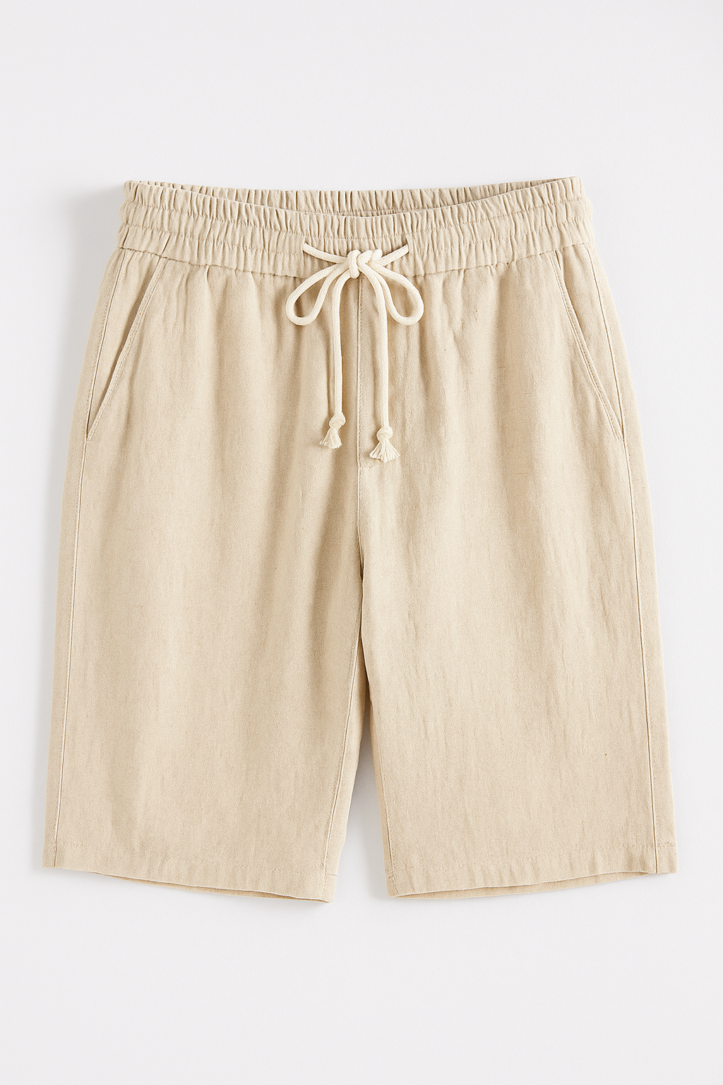 Aiden| Letvægttætte sommershorts i hør med snoretræk - Beige - Aiden| Letvægttætte sommershorts i hør med snoretræk - €25 - {{ product_tags }
