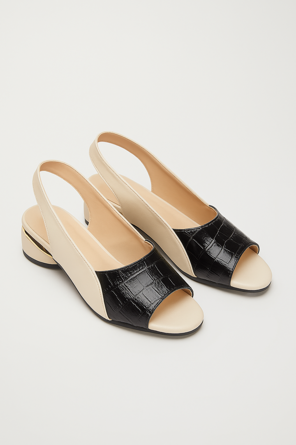 Clara | Elegant SlingbackSandaler med krokodillelook og blokhæl - Sort - Clara | Elegant SlingbackSandaler med krokodillelook og blokhæl - €25 - {{ product_tags }