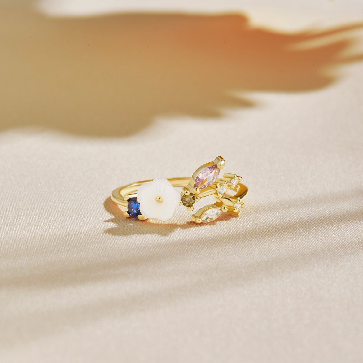 Antira Blomster Ring - - women's fashion - {{ product_tags }