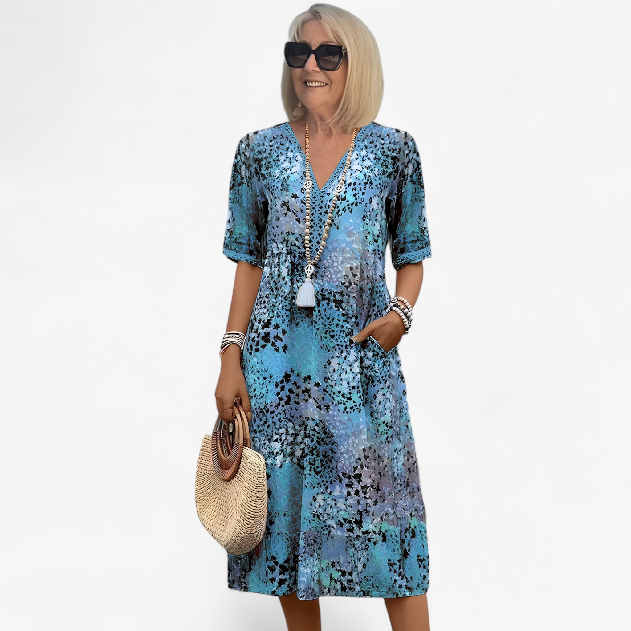 Patricia - Kjole med blomsterprint - Blå - women's fashion - {{ product_tags }