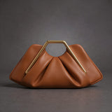 Elegant Læder Clutch med Origami-Inspireret Design
