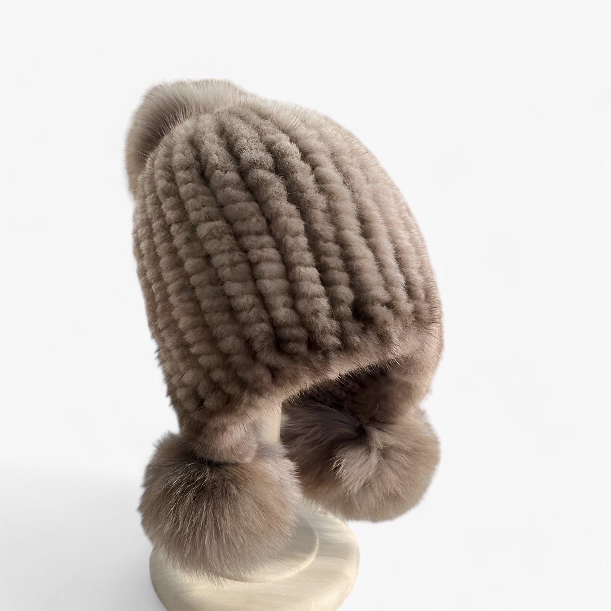 Simmie | Hue i minkpels - Luksuriøs varme med rævpels-pompom - lysebrun Gummibånd - winter - {{ product_tags }