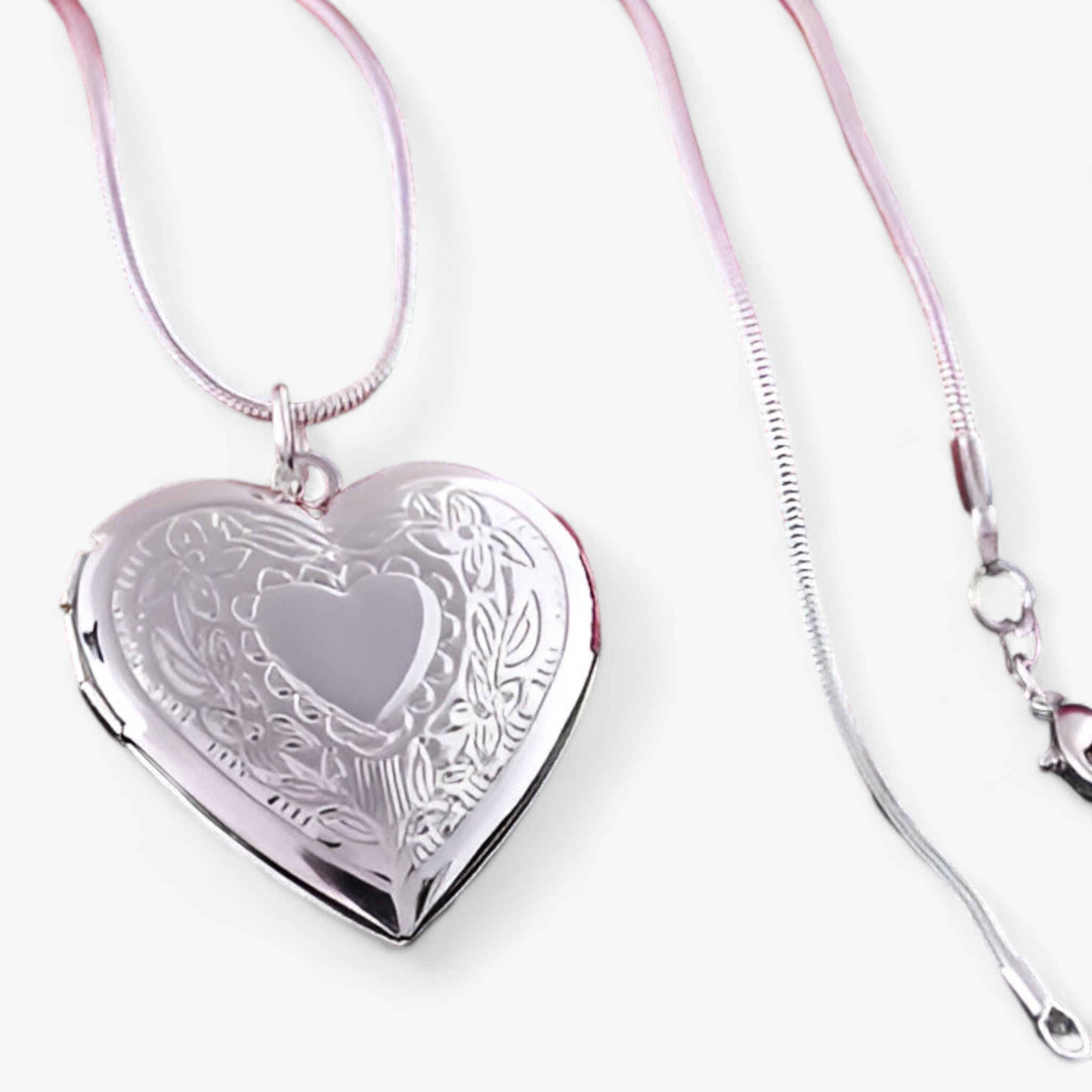 EVIG KÆRLIGHED | Hjertevedhæng - Bær værdifulde minder med sterlingsølv - - women's fashion - {{ product_tags }