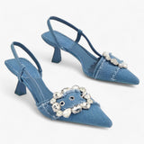 Denim Décolleté | Distinctive elegance with sparkling buckle from Diamantekk