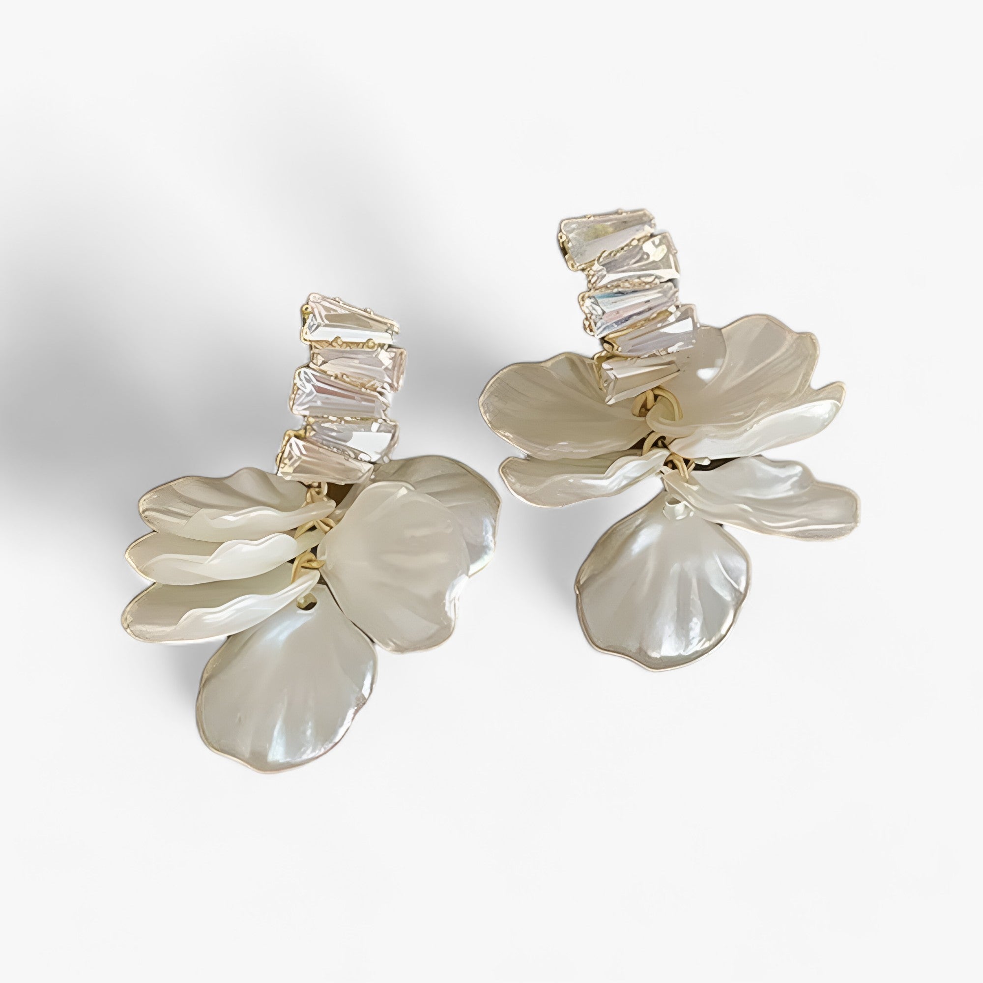 Sommerbrise | Elegante Quastørhæng - Frisk sommer-følelse - Perlehvid - women's fashion - {{ product_tags }