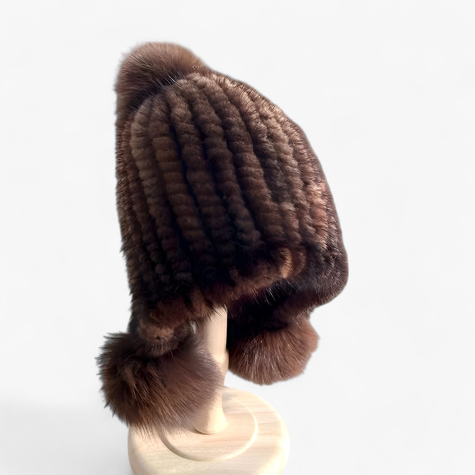 Simmie | Hue i minkpels - Luksuriøs varme med rævpels-pompom - brun Gummibånd - winter - {{ product_tags }