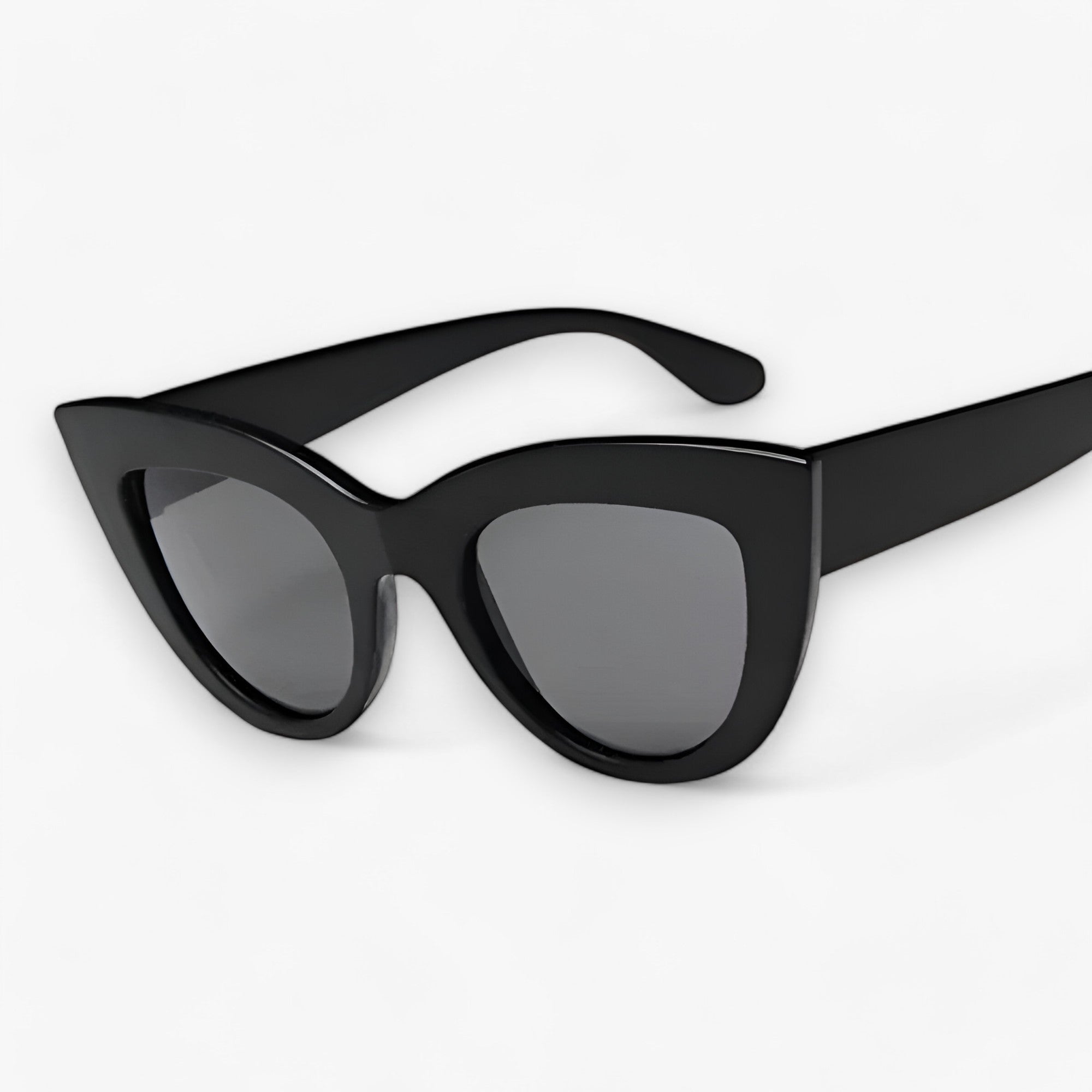 Paulette | Kattøjne Solbriller - Tidløs og Elegant - Sortgrå - women's fashion - {{ product_tags }