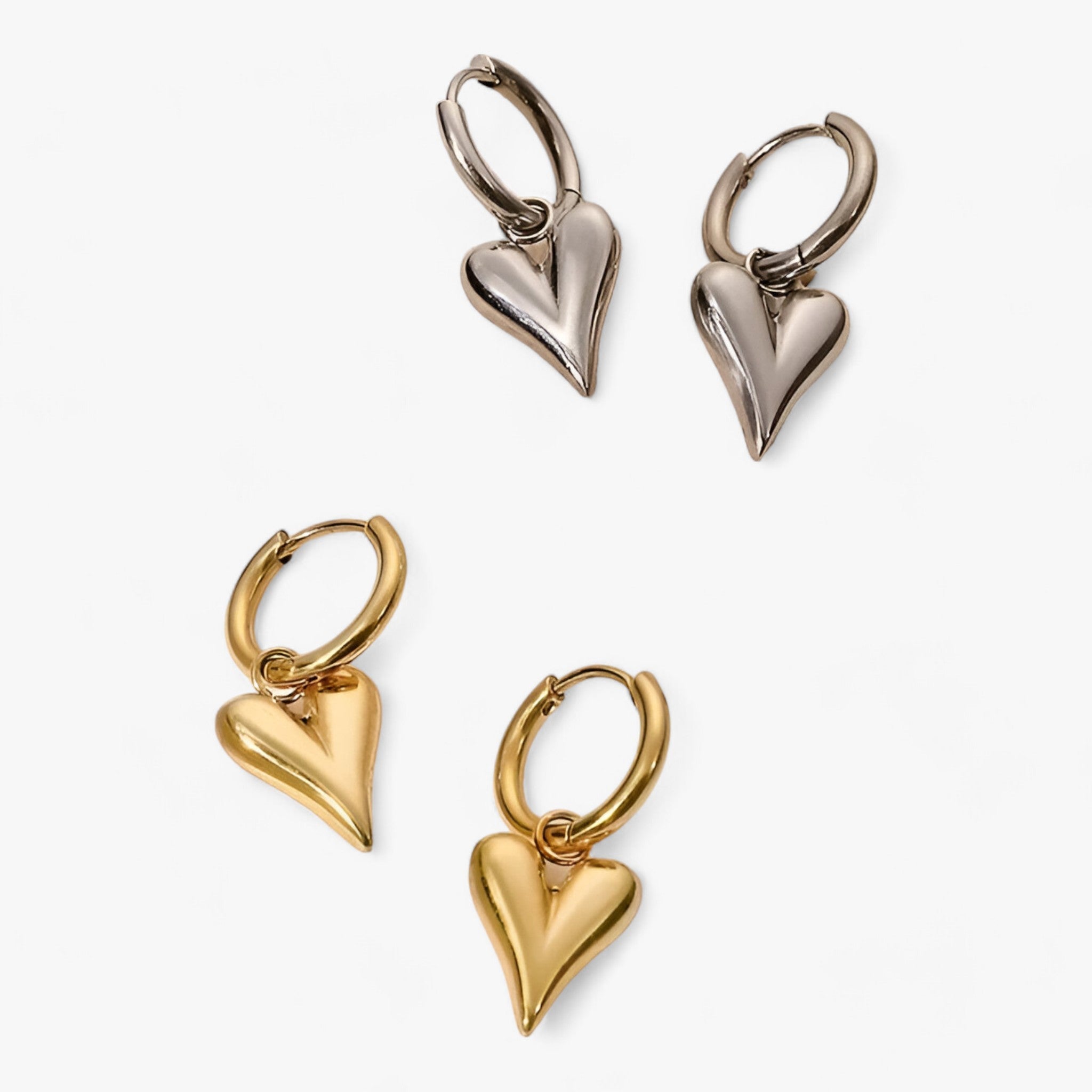 Ramos | Hjerte-Huggie-Øreringe – anløbsbeskyttet guldhænger - - women's fashion - {{ product_tags }