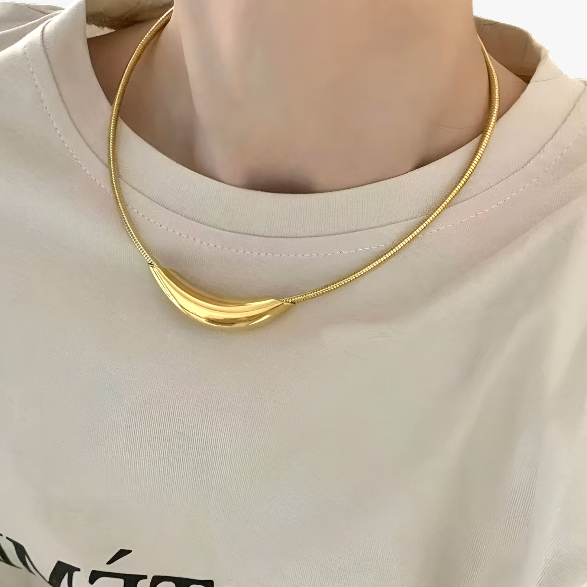 Riley | Schlangenknochen-halsbånd – til en raffineret finish - - women's fashion - {{ product_tags }
