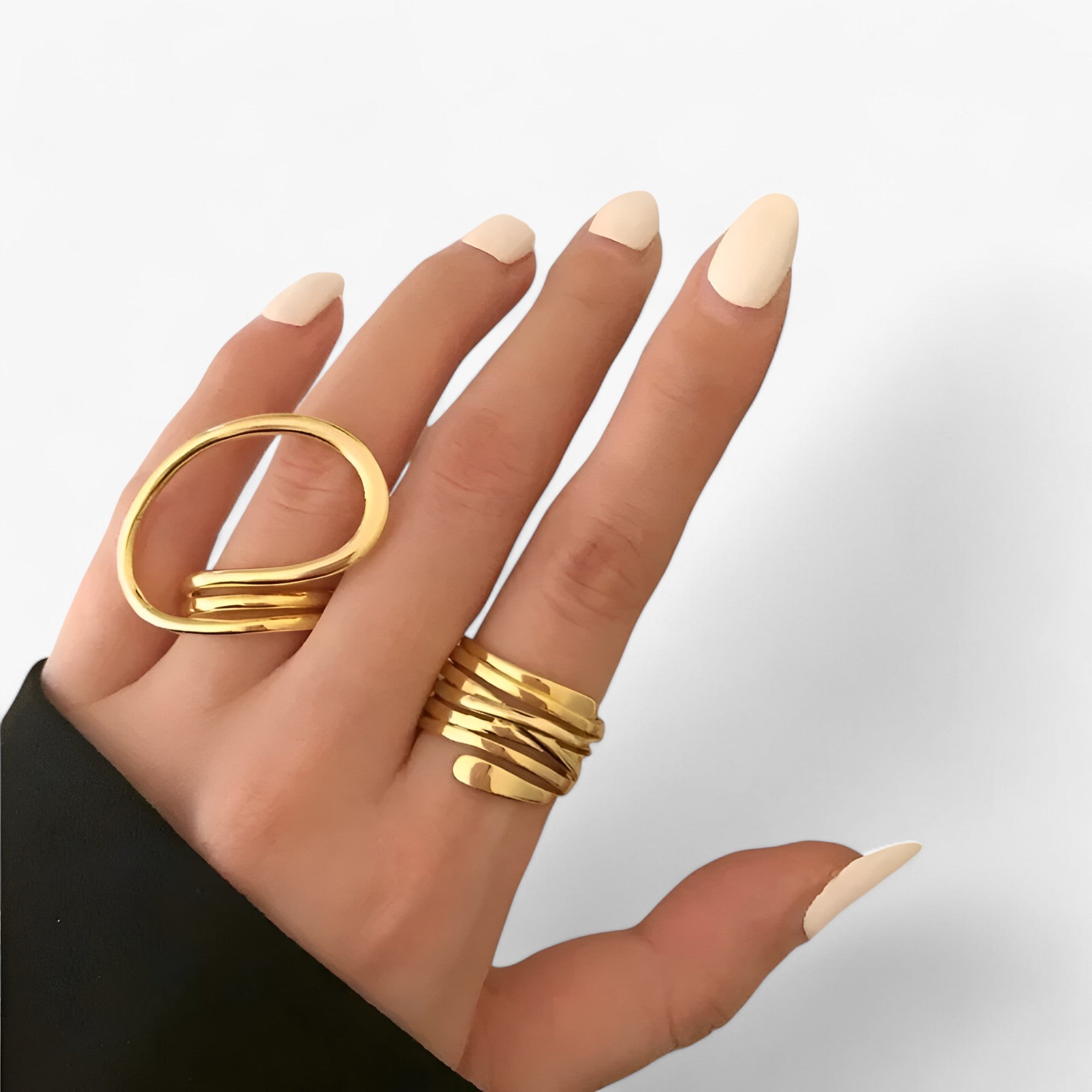 Tara | Geometrisk statementring – dristig og modebevidst - - women's fashion - {{ product_tags }