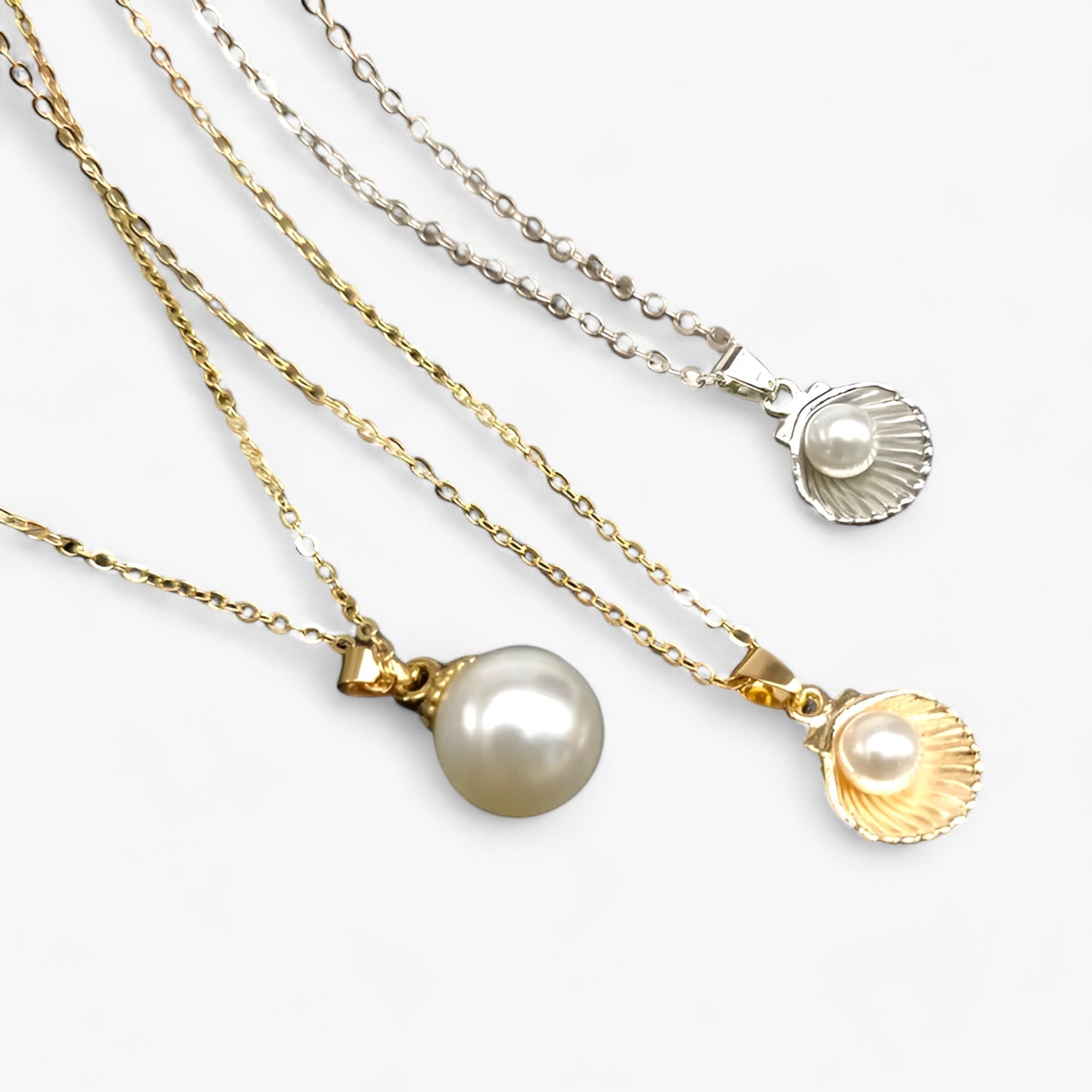 Flieder | Snækkeblæk- og perlehalskæde – Sommerens elegance - - women's fashion - {{ product_tags }