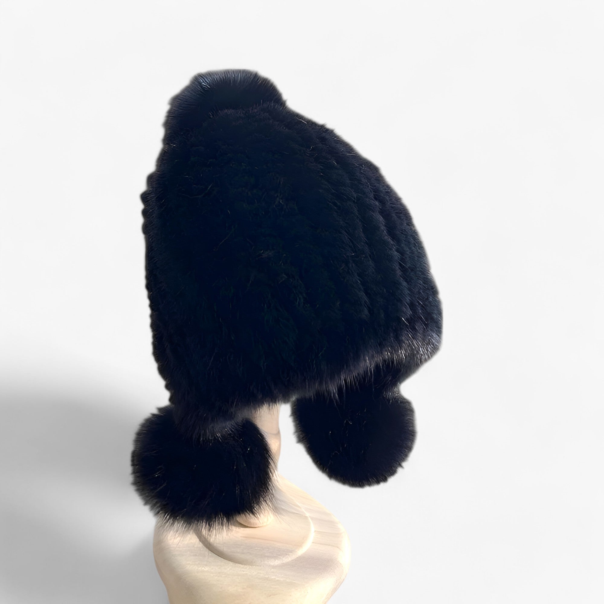 Simmie | Hue i minkpels - Luksuriøs varme med rævpels-pompom - sort Gummibånd - winter - {{ product_tags }